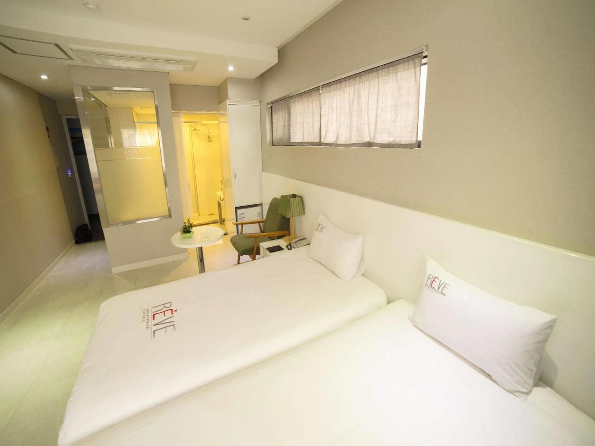 Reve Business Hotel Jeju Exterior photo