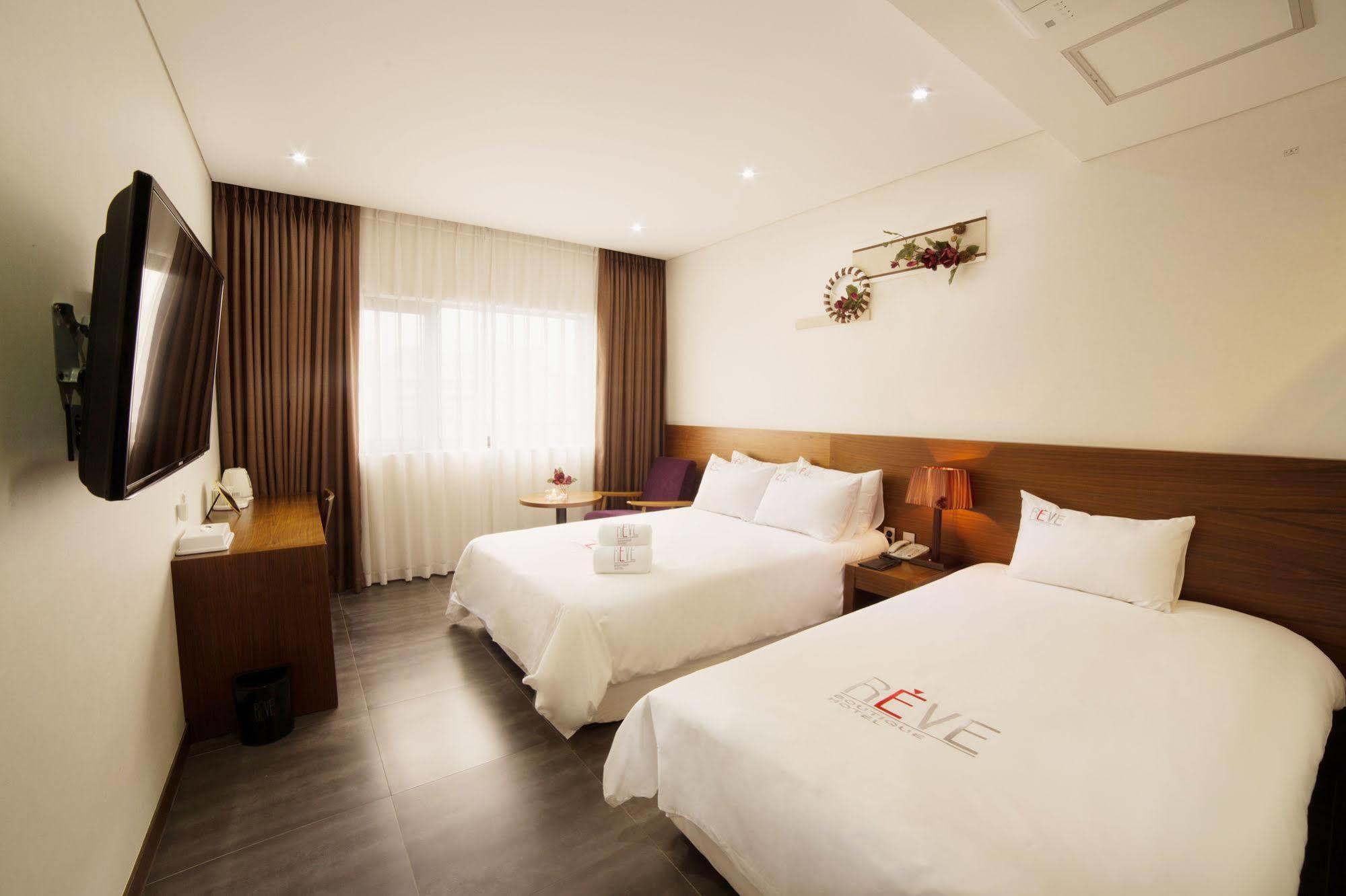 Reve Business Hotel Jeju Exterior photo